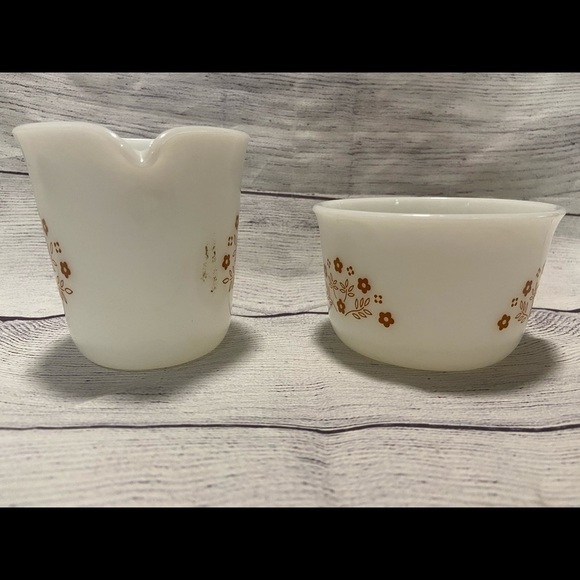 Pyrex Corning Summer Impressions CreamerSugar Bowl - Picture 4 of 11